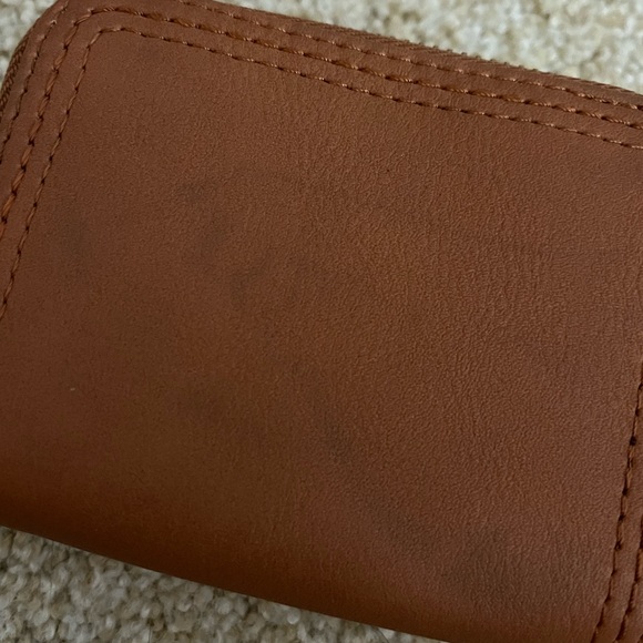 Universal Thread Small Zip Wallet - Picture 3 of 4